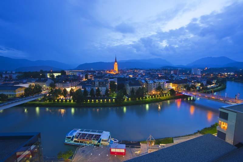 Apartment In Warmbad Villach Buitenkant foto